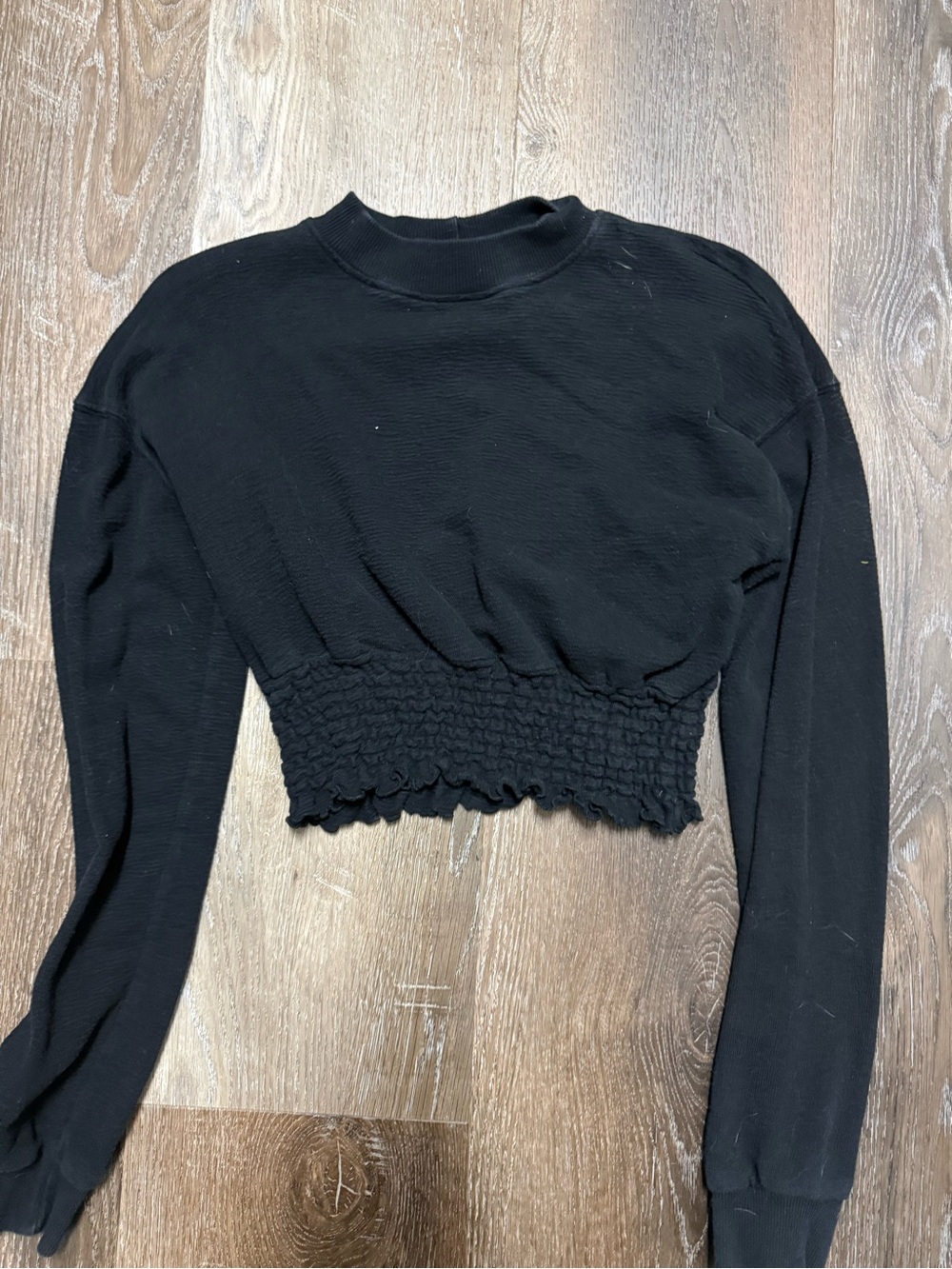 Black Long Sleeve Crop Top